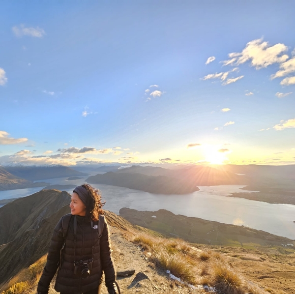 **Going live today, April 28th with @heypatty!!!*** - Picture 1 of 1